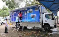 Tiền Giang đưa vào hoạt động xe xét nghiệm lưu động tại các điểm nóng