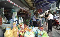 Nới lỏng giãn cách, người dân Hà Nội mua bán "vui như Tết"