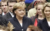 Bà Merkel trở thành Thủ tướng Đức đầu tiên rời nhiệm sở theo nguyện vọng cá nhân