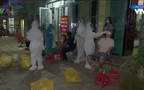 Hà Nam: Đến từng nhà người dân lấy mẫu xét nghiệm xuyên đêm