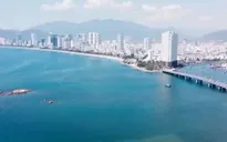 Trong lành biển Nha Trang mùa thu - quà tặng thiên nhiên sau những ngày giãn cách