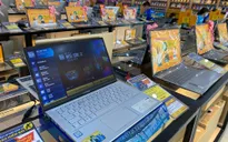 Nhu cầu laptop tăng vọt
