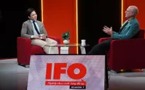 Host Tùng Đặng gặp lại thầy giáo cũ tại IFO Nightly Show