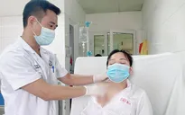 Lần đầu tiên tại Việt Nam: Phẫu thuật thành công điều trị vẹo cổ do xơ cơ ức đòn chũm bằng kỹ thuật nội soi qua đường nách