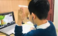 Hàng chục ngàn học sinh thiếu thiết bị học trực tuyến, TP Hồ Chí Minh tính nhiều giải pháp hỗ trợ