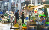 Chợ đầu mối lớn nhất TP Hồ Chí Minh mở cửa trở lại