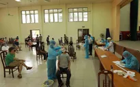 Thủ tướng yêu cầu các địa phương thực hiện giãn cách xã hội tăng tốc xét nghiệm