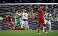 Ghi 3 bàn trong 7 phút, Juventus ngược dòng kịch tính trước AS Roma