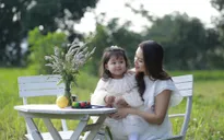 Cuộc chiến nuôi con: Làm gì khi trẻ hay khóc nhõng nhẽo?
