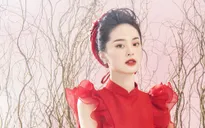 Hạ Vi hóa nàng thơ trong tà áo dài đón xuân