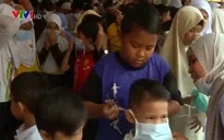 Malaysia cho phép học sinh tiểu học xét nghiệm COVID-19 tại nhà