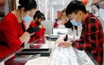 Giá vàng tiếp đà tăng mạnh