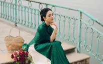Việt Hoa khoe vẻ đẹp đằm thắm khi diện áo dài xưa