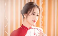 MC Ngô Mai Phương xinh lung linh khi diện áo dài ăn hỏi