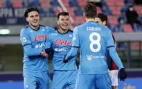 Napoli giành chiến thắng trên sân của Bologna