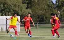 ĐT Việt Nam hứng khởi bước vào buổi tập đầu tiên tại Melbourne