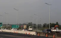 Tài xế lúng túng khi vào cao tốc Trung Lương - Mỹ Thuận