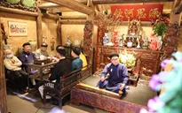 Đến phố cổ Hà Nội, thưởng lãm hương vị Tết cổ truyền