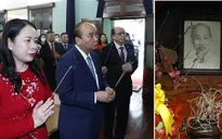 Chủ tịch nước Nguyễn Xuân Phúc dâng hương tưởng nhớ Chủ tịch Hồ Chí Minh tại Nhà 67