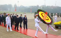 Các đại biểu Quốc hội dự kỳ họp bất thường vào Lăng viếng Chủ tịch Hồ Chí Minh