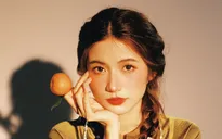 Em út “Thương ngày nắng về” cuốn hút trong áo dài Tết