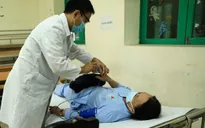 Hà Nội yêu cầu khẩn trương rà soát, bảo vệ nhóm nguy cơ cao mắc COVID-19