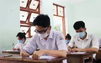 Thi học kỳ ngay sau khi trở lại trường, học sinh ở TP Hồ Chí Minh căng mình với áp lực