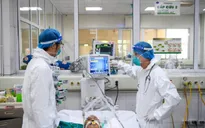 Hơn 400 bệnh nhân COVID-19 điều trị tại Hà Nội trong tình trạng nặng, nguy kịch