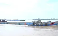 Tạm giữ 2 phương tiện khai thác, vận chuyển cát trái phép trên sông Đồng Nai
