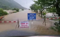 Nước lũ vượt ngầm tràn, nhiều nơi ở Quảng Trị bị chia cắt