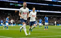 Harry Kane tỏa sáng, Tottenham phả hơi nóng lên Arsenal