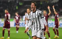Vlahovic lập công, Juventus giành chiến thắng ở trận derby thành Turin