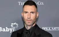 Adam Levine ra mắt ca khúc mới sau bê bối ngoại tình