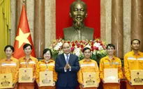 Chủ tịch nước Nguyễn Xuân Phúc gặp mặt, biểu dương thợ giỏi ngành Điện