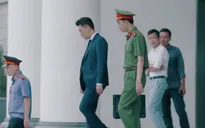Bật cười khi đạo diễn Mai Hiền bỗng dưng thành quần chúng trong "Hành trình công lý"
