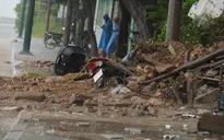 Nhiều nơi ở TP Vũng Tàu vẫn ngập nước, sạt lở sau mưa lớn