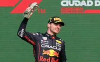 Vượt mặt Michael Schumacher, Max Verstappen đi vào lịch sử F1