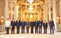 Lãnh đạo các nước ASEAN tiếp kiến Quốc vương Campuchia