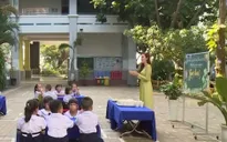 Học sinh TP Hồ Chí Minh thích thú với mô hình trường học xanh