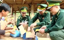 Học Bác giúp bạn cũng chính là tự giúp mình