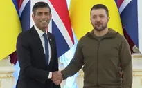 Anh cam kết duy trì viện trợ quân sự cho Ukraine trong năm 2023