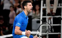 Novak Djokovic và Holger Rune vào chung kết Paris Masters