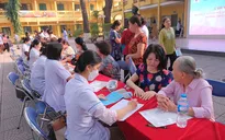 Khám và tư vấn sức khỏe tri ân các thế hệ thầy cô giáo