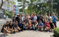 Mẹ rơm chính thức đóng máy