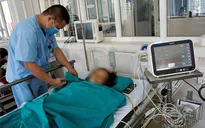 Nhân viên y tế hiến máu cứu sống sản phụ nguy kịch