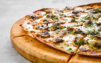 Pizza siêu mỏng như giấy cho những người sợ tăng cân