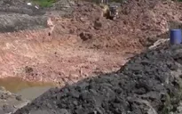 Rầm rộ bán ruộng cho khai thác đất trái phép
