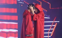 Thần tượng đối thần tượng: Queen tiết lộ lý do giấu mặt, vô tình thả ‘hint’ về danh tính thật