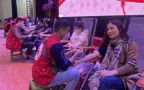 Hơn 1.000 tình nguyện viên tham gia chương trình "Chủ Nhật đỏ" tại Thanh Hóa