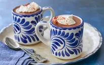 Thử làm chocolate nóng kiểu Mexico với sữa yến mạch ngay tại nhà